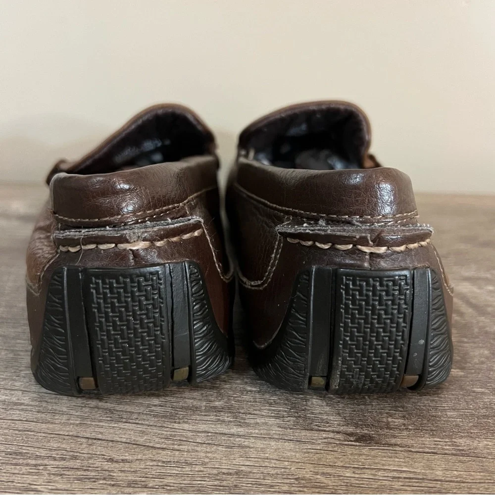 GBX babalu textured Brown leather loafers brown Men’s sz 9 Driving Mocs Slip On